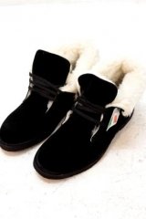 <img class='new_mark_img1' src='//img.shop-pro.jp/img/new/icons14.gif' style='border:none;display:inline;margin:0px;padding:0px;width:auto;' />ROSSO mouton chukka boots BLK