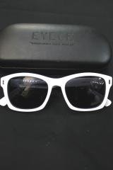 <img class='new_mark_img1' src='http://www.orion-factory.com/img/new/icons14.gif' style='border:none;display:inline;margin:0px;padding:0px;width:auto;' />EYECE�����󥰥饹�����å���������WHT